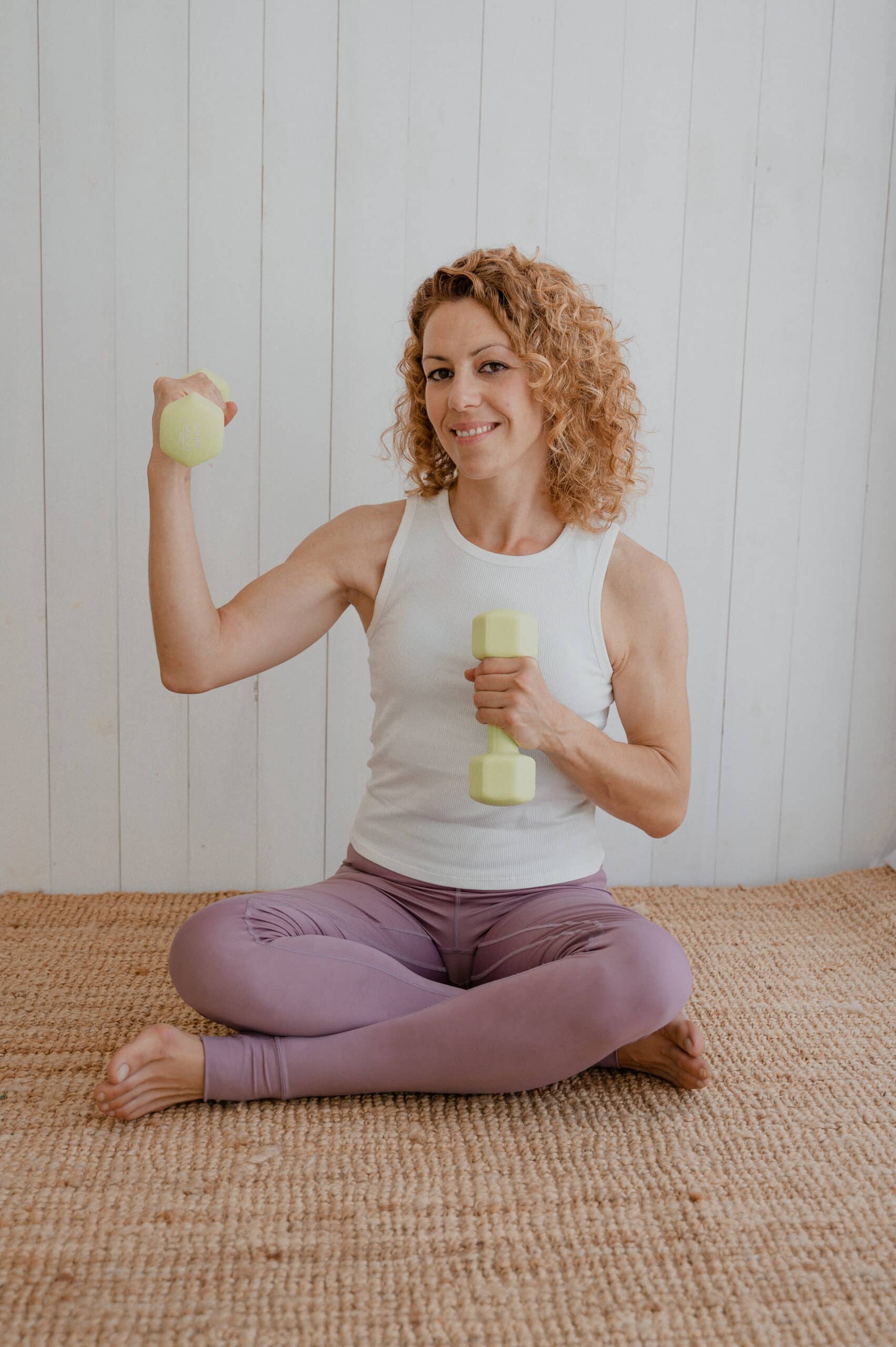 entrenament fusió pilates força per a dones